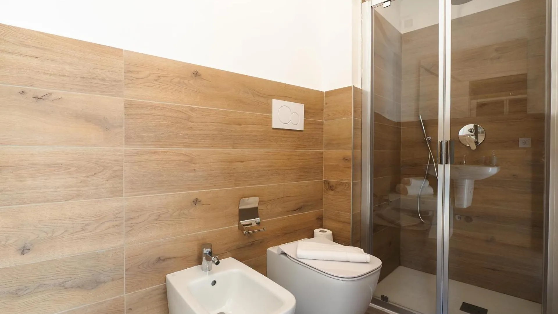 Ferienwohnung Fiera Milano, Mico - M5, Wifi And Ac Apartment Mailand
